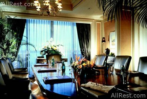 Swissotel The Stamford Singapore 10